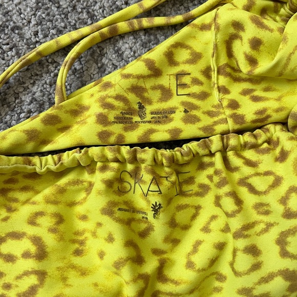 Skatie yellow leopard bikini - Picture 3 of 3